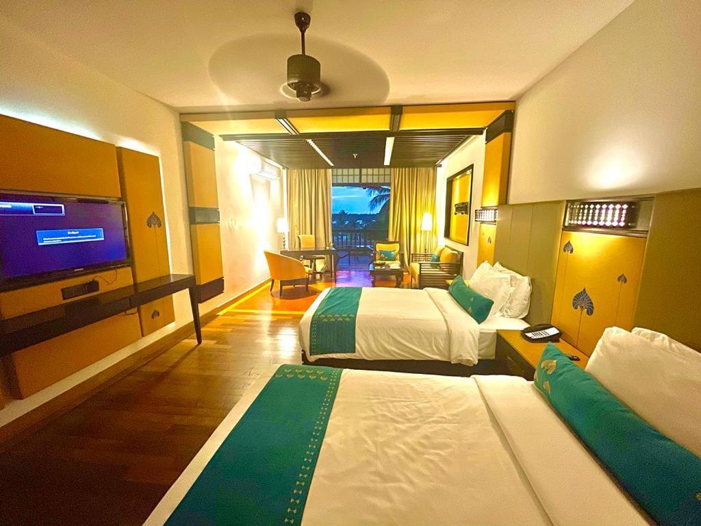 Plumeria Lake Resort & Spa Vayalār 外观 照片