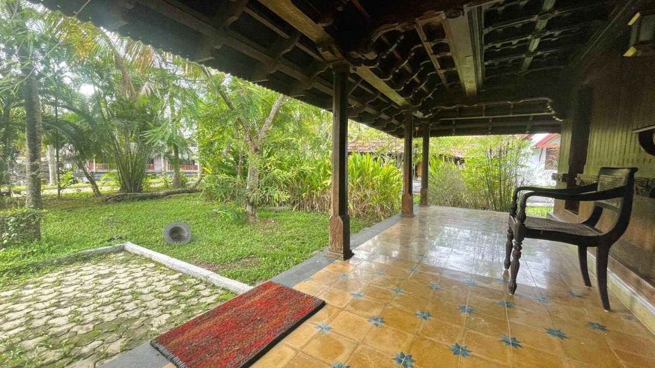 Plumeria Lake Resort & Spa Vayalār 外观 照片