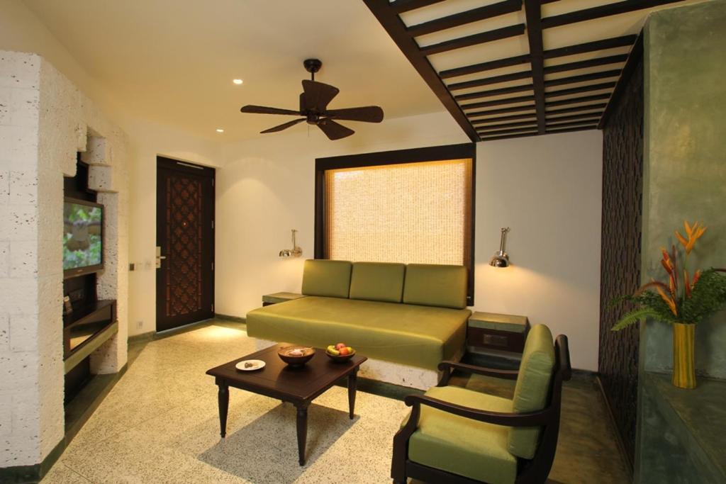 Plumeria Lake Resort & Spa Vayalār 外观 照片
