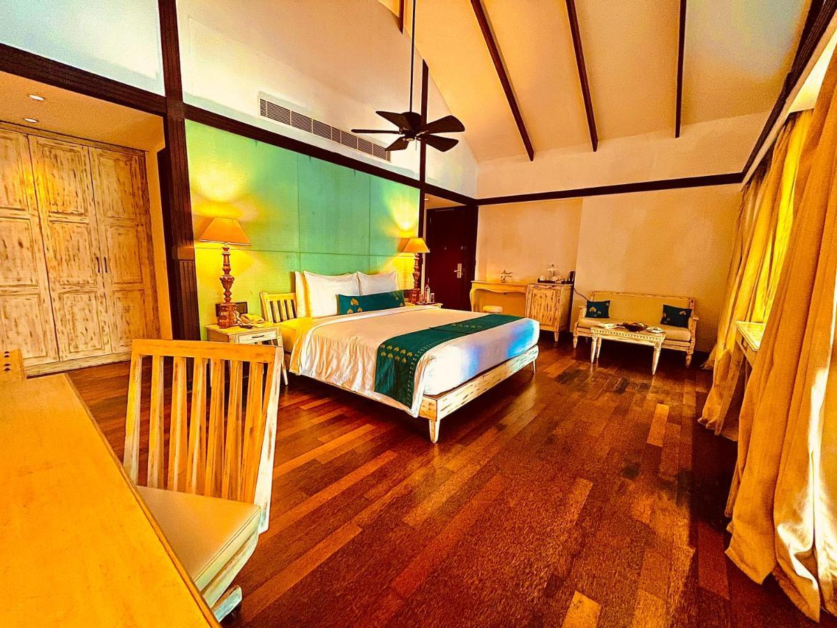 Plumeria Lake Resort & Spa Vayalār 外观 照片