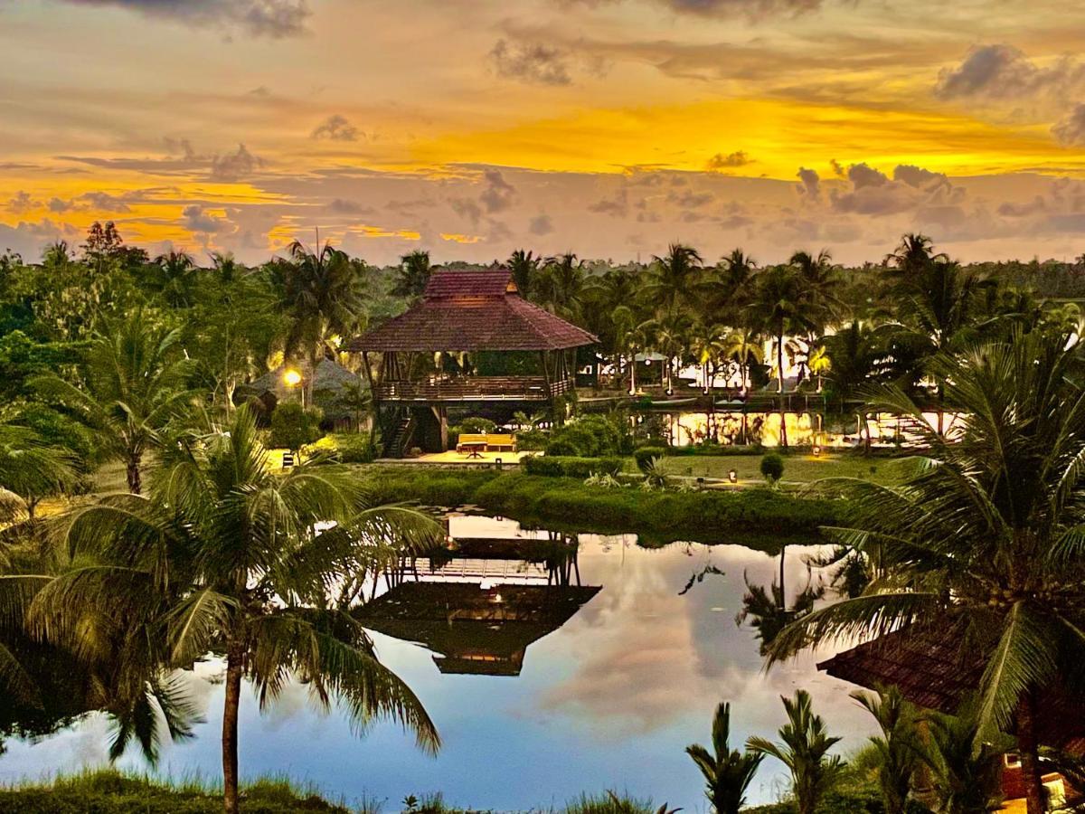 Plumeria Lake Resort & Spa Vayalār 外观 照片