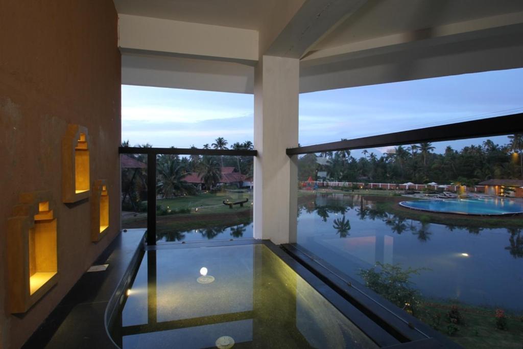 Plumeria Lake Resort & Spa Vayalār 外观 照片